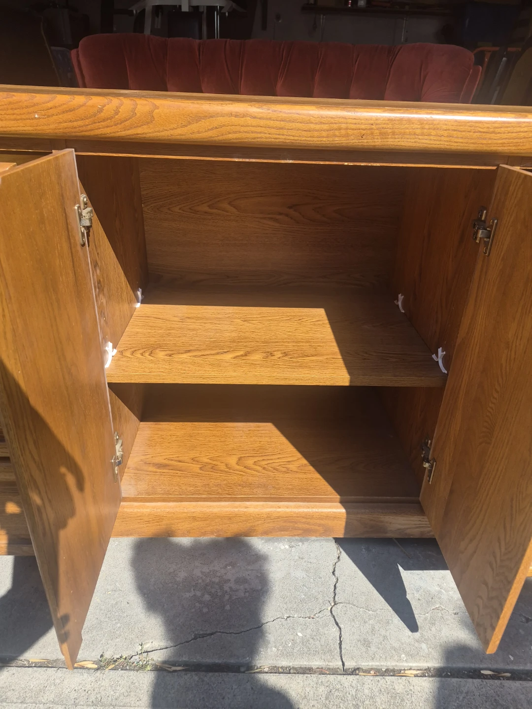 Oak Dresser with Drawers and Cabinet Doors - photo 2