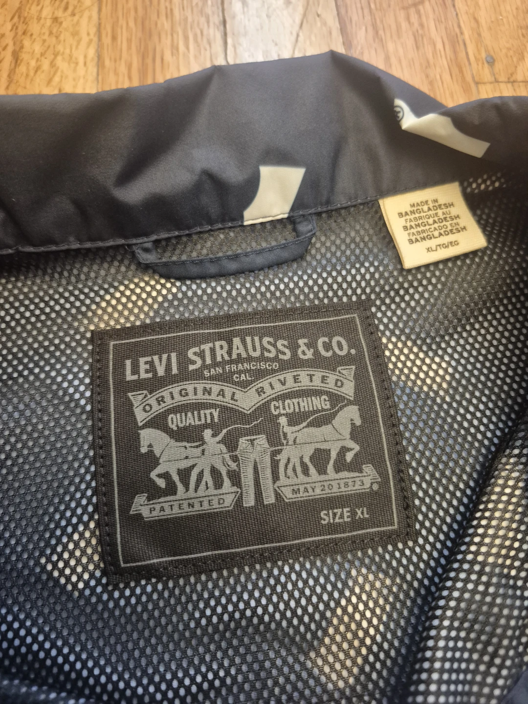 Levi's Lightweight Windbreaker Jacket - photo 2