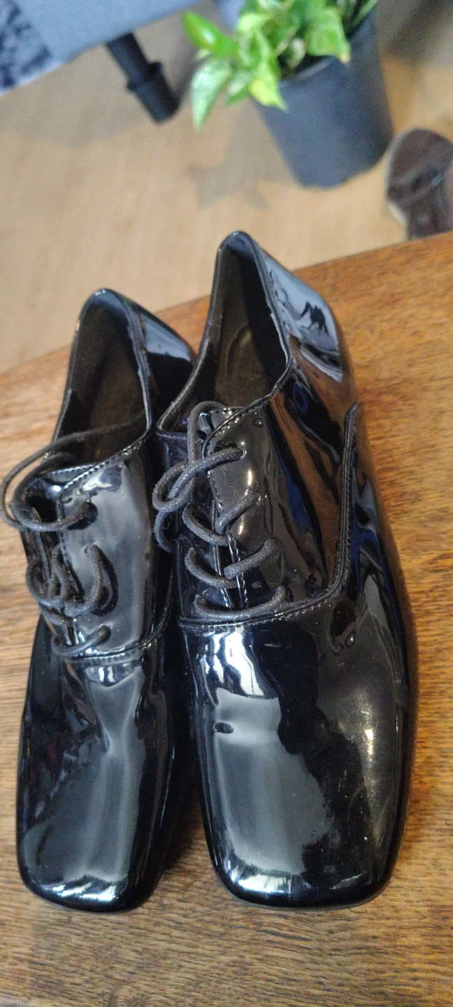 Black Patent Oxford Shoes - photo 2