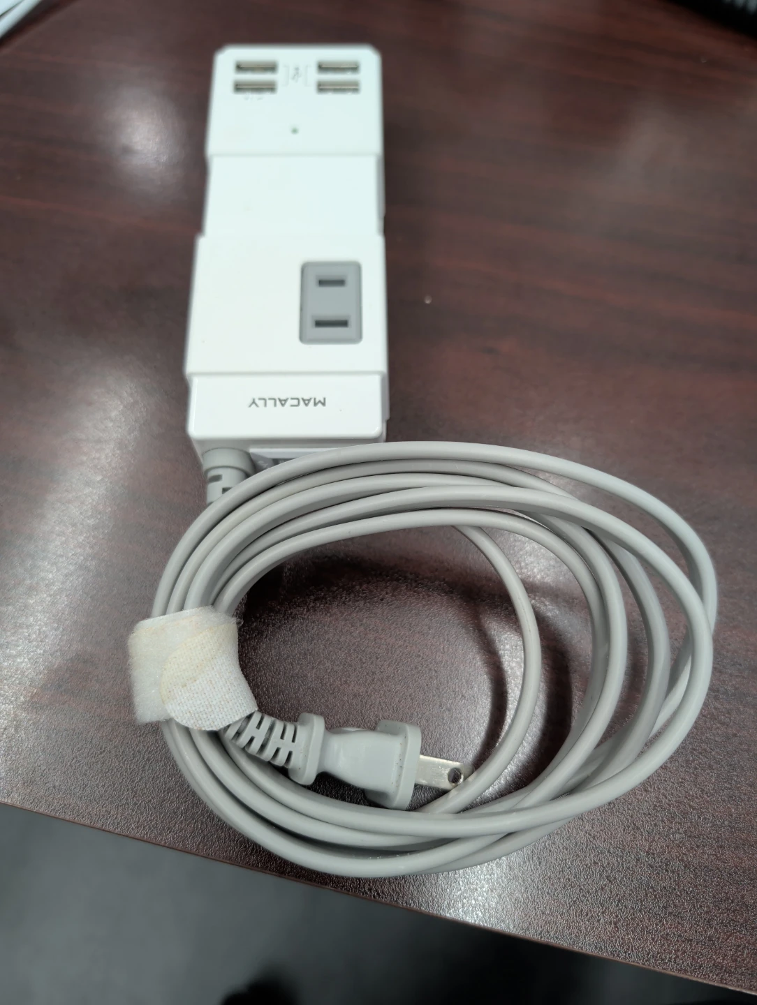 Macally UNISTRIP Power Strip with 5 USB Ports - photo 4
