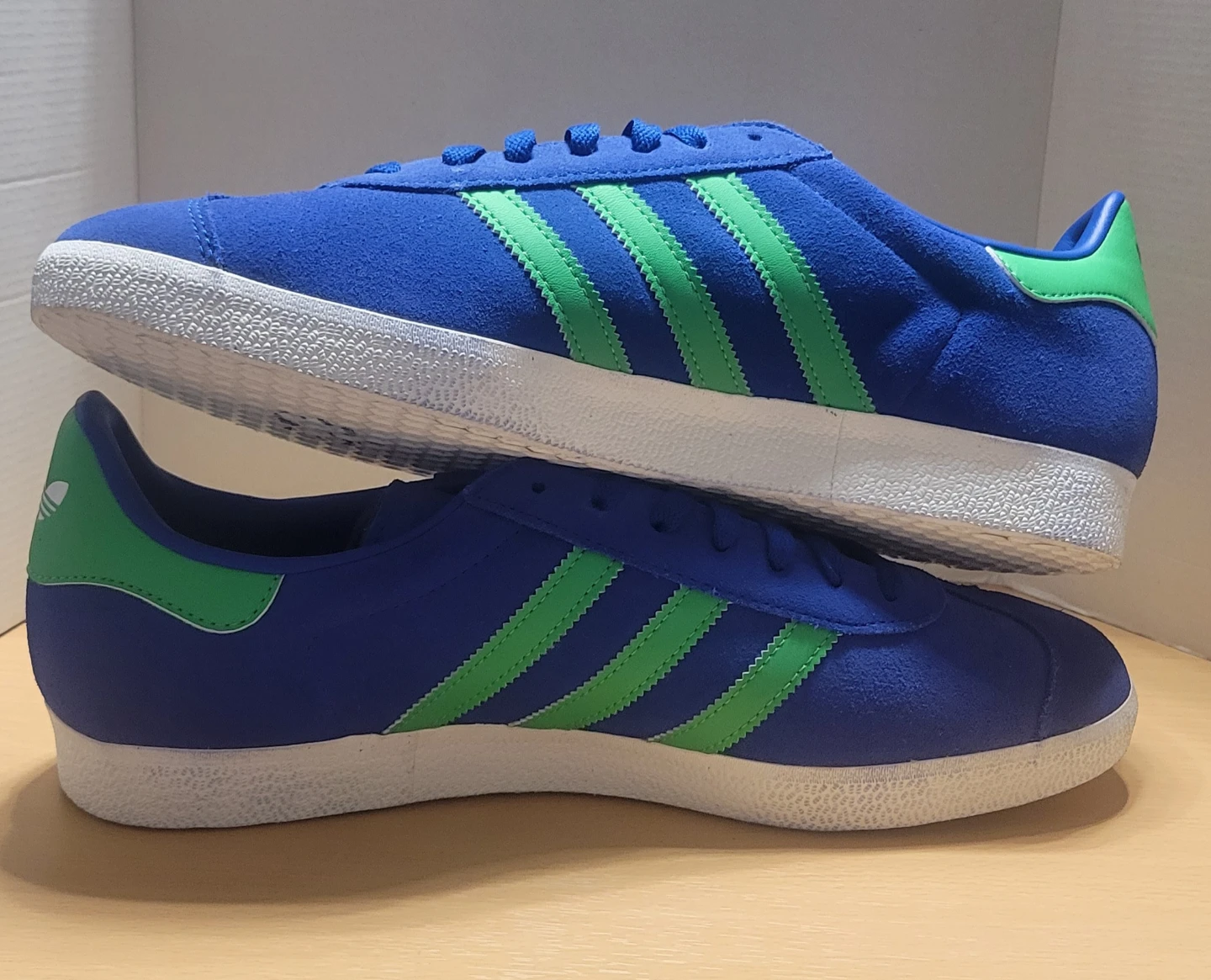 Adidas Gazelle Originals Blue & Green Sneakers Size 11.5 - photo 5
