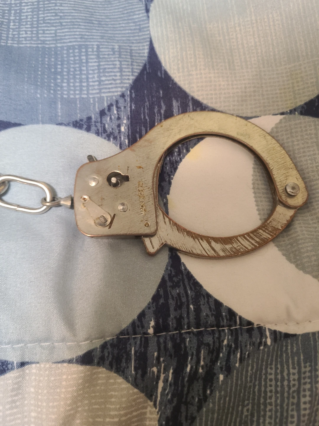 Chain Link Handcuffs - photo 3