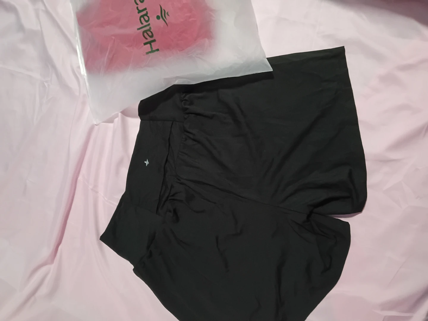 Halara Pantalón corto yoga 2 en 1 con bolsillo trasero oculto , - photo 3