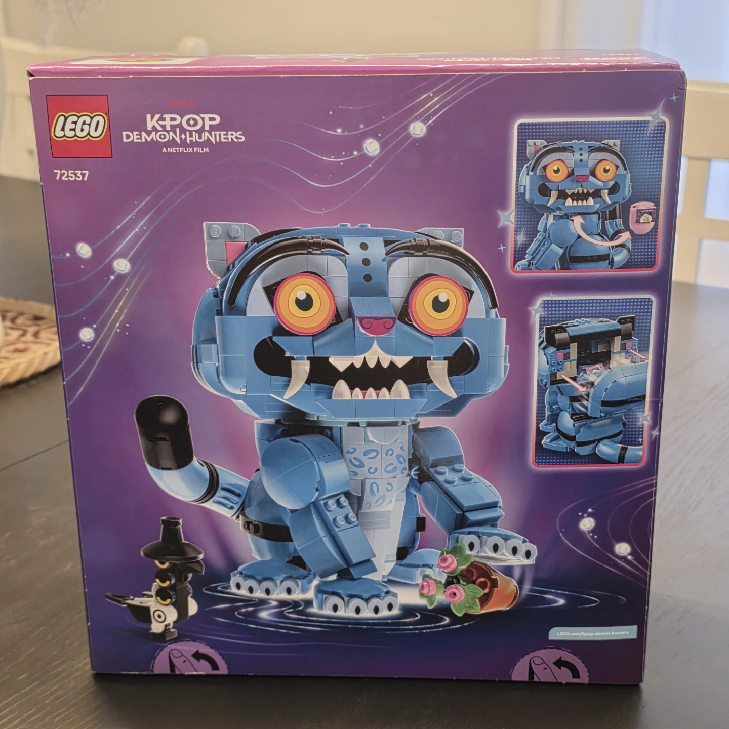 LEGO K-Pop Demon Hunters Derpy Tiger and Sussie Bird Set 72537 - photo 2