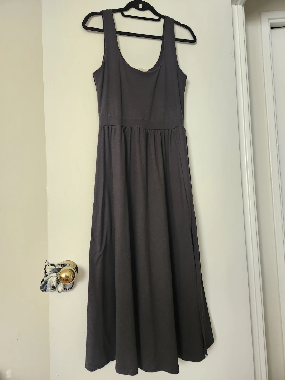 Women's Sleeveless Maxi Dress