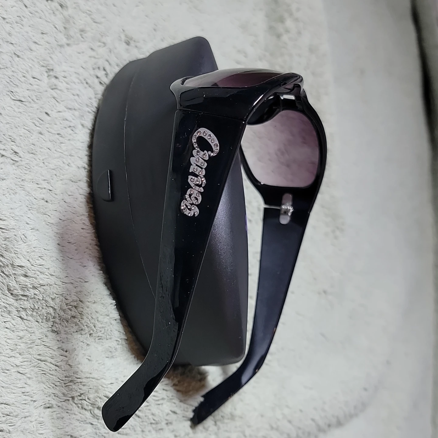 Curves Sunglasses with Case - photo 3