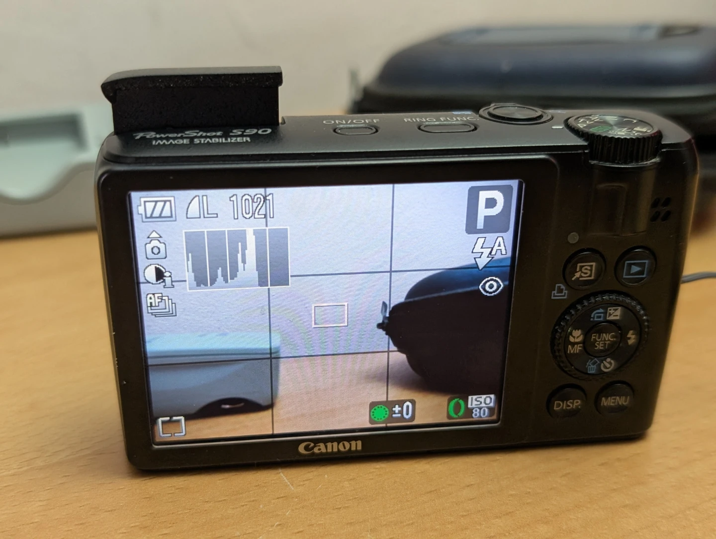 Canon PowerShot S90 Black 10.0MP 3.8x Digital Camera - photo 2