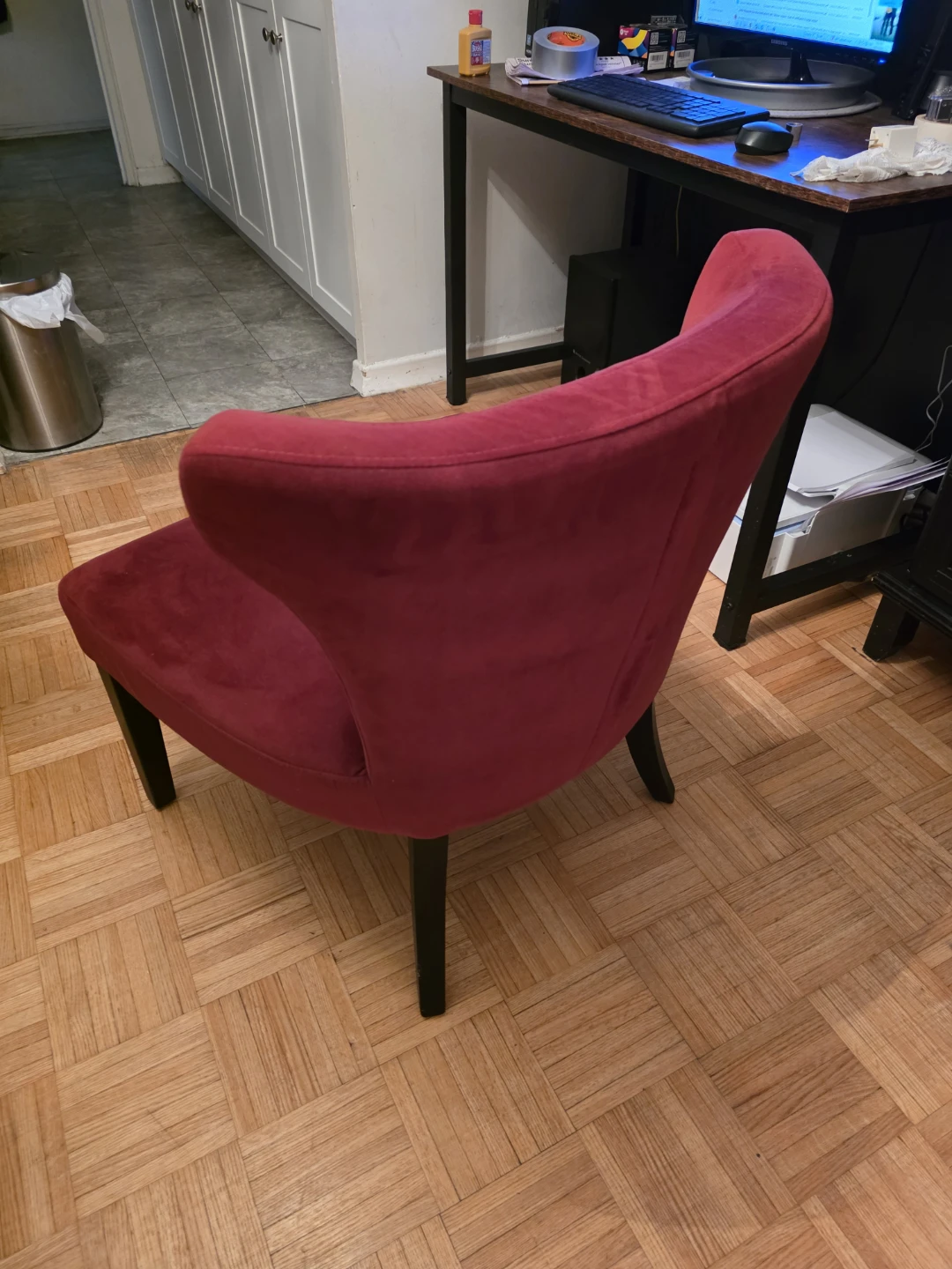 Beautiful burgundy accent chair - photo 5