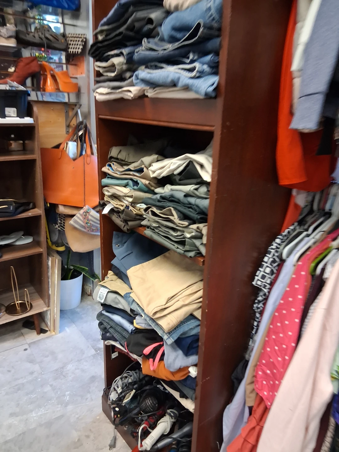 tienda de segunda mano precios diferentes  camas salas - photo 5