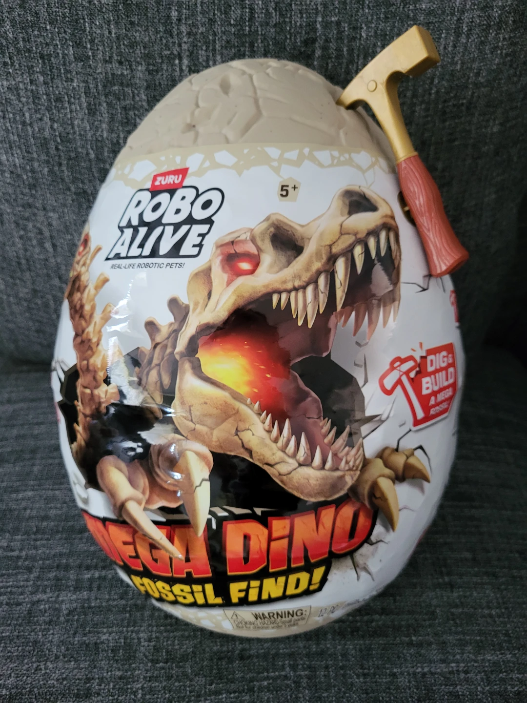 Zuru Robo Alive Mega Dino Fossil Find!