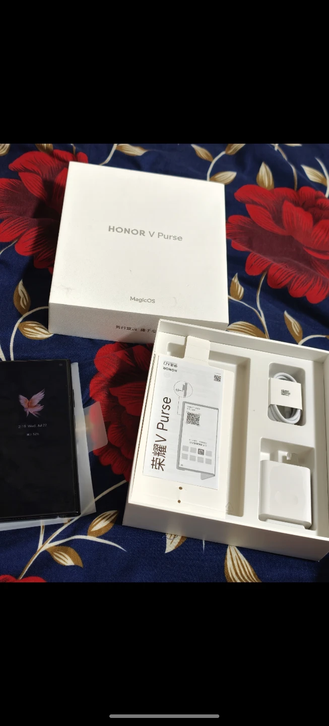 HONOR V Purse foldable smartphone chinese rom - photo 2