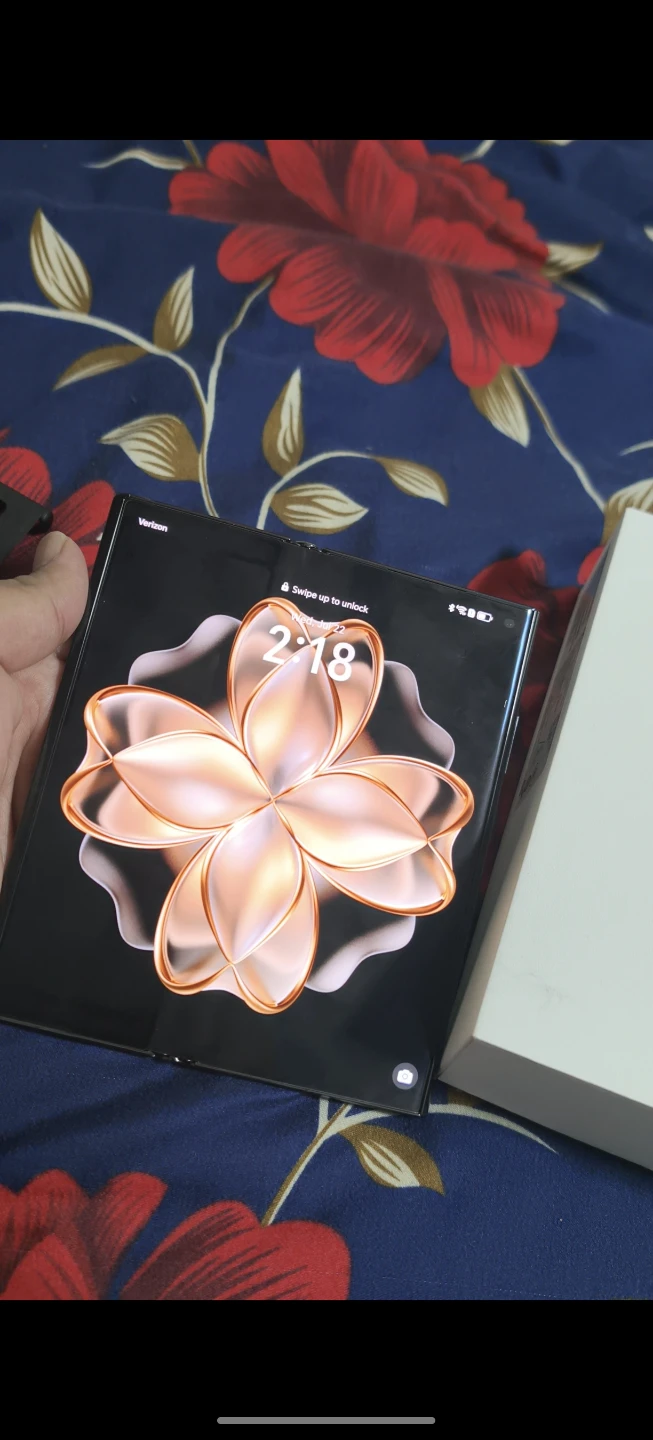 HONOR V Purse foldable smartphone chinese rom - photo 3