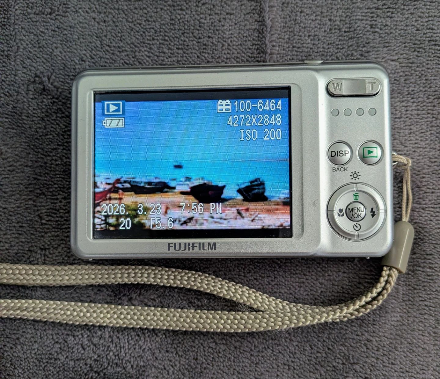 Fujifilm FinePix Digital Camera with Case Logic Pouch - photo 2
