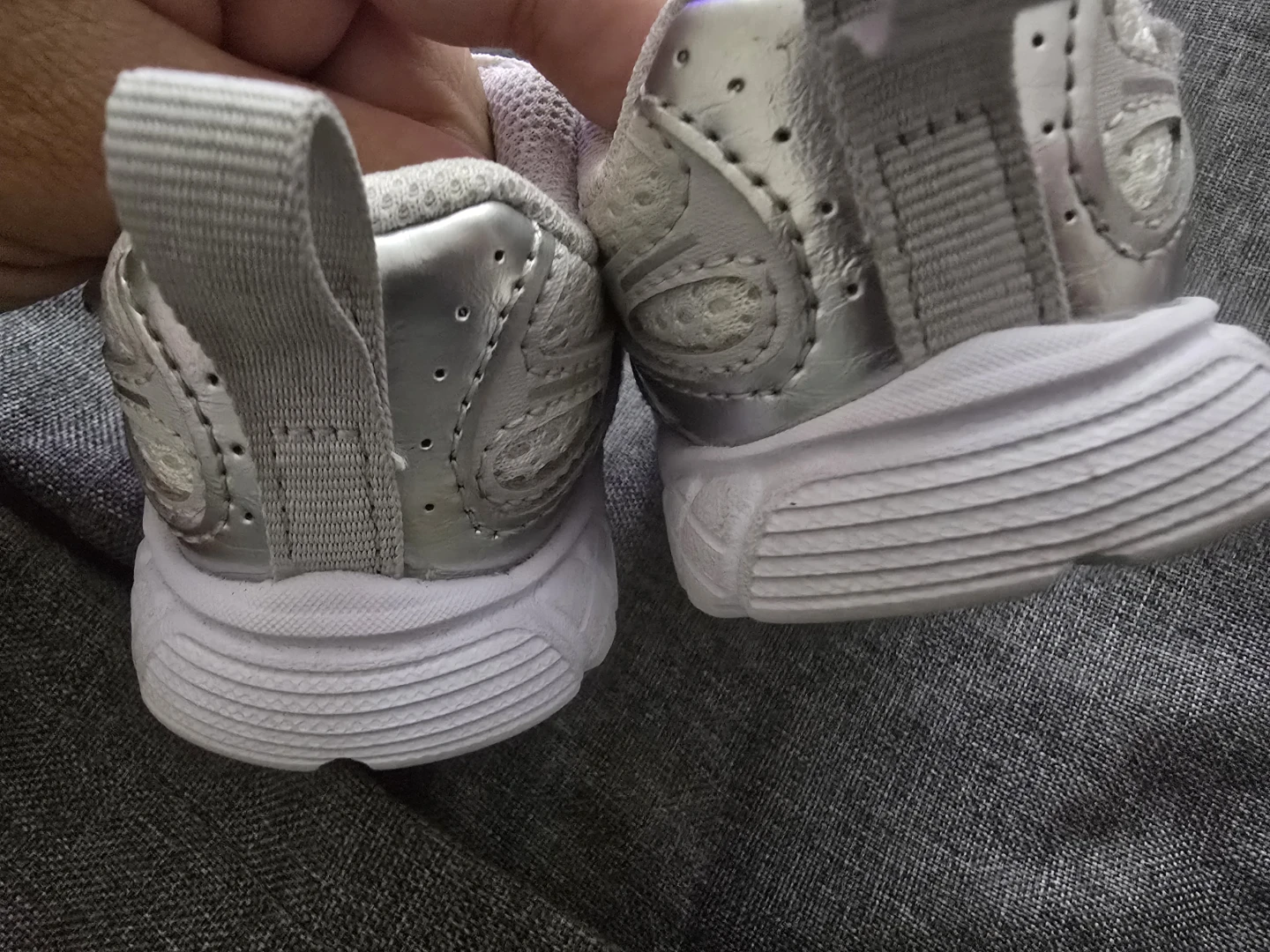 Nike Toddler Shoes 4C - photo 3