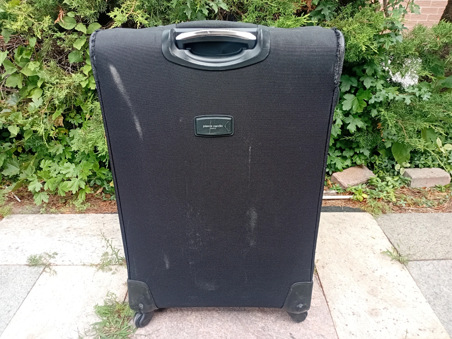 Pierre Cardin Black Spinner Suitcase - photo 2