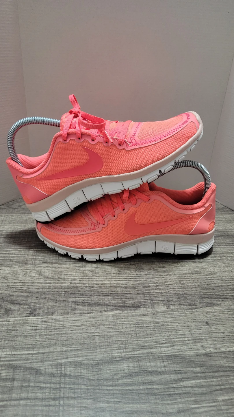 Nike Free 5.0 Running Shoes Size 7.5