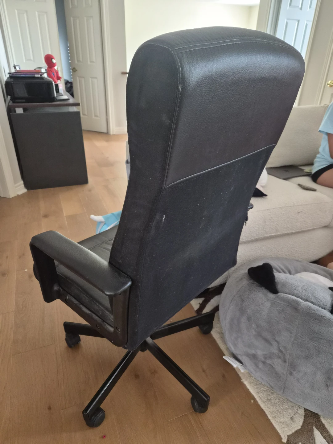 Black Office Chair - photo 2