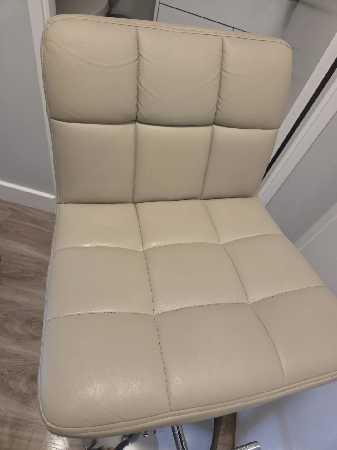 Adjustable Bar Stool - photo 3