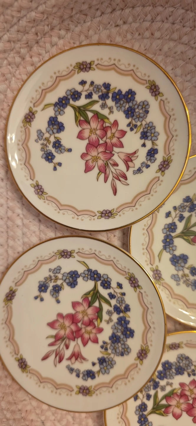 Coalport Bone China Side Plates (Set of 4) - photo 2