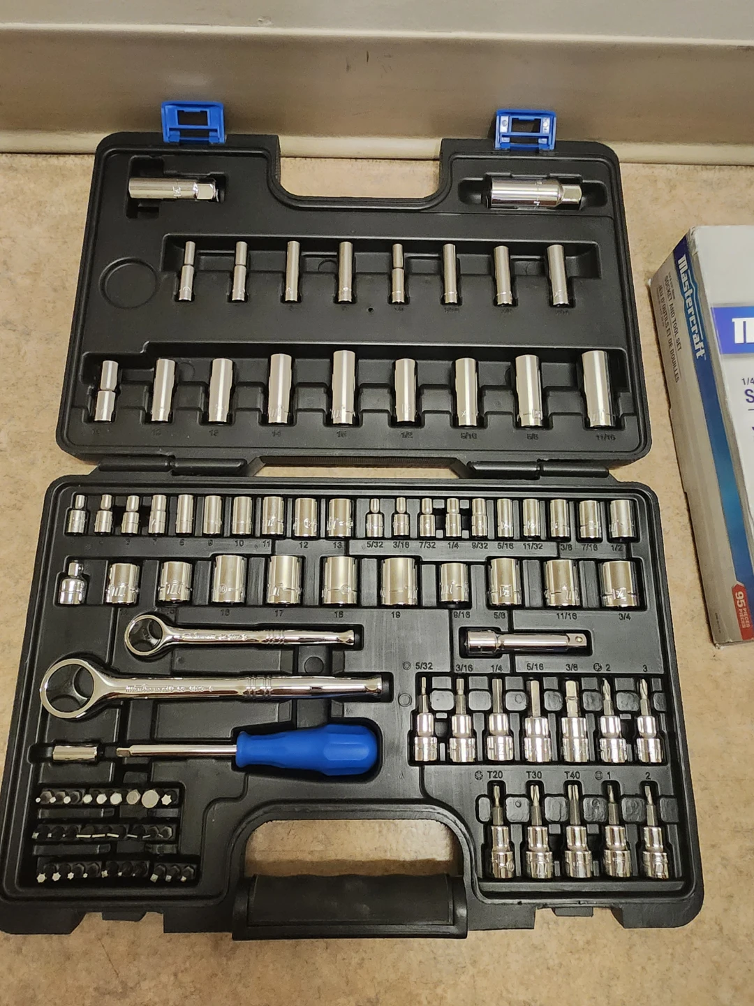 Mastercraft 95-Piece Socket and Tool Set - photo 3