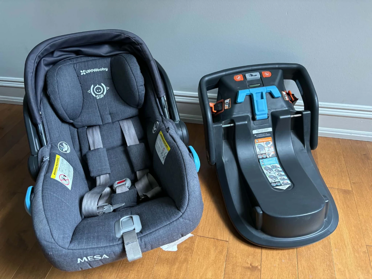 UPPAbaby MESA Infant Car Seat and Base