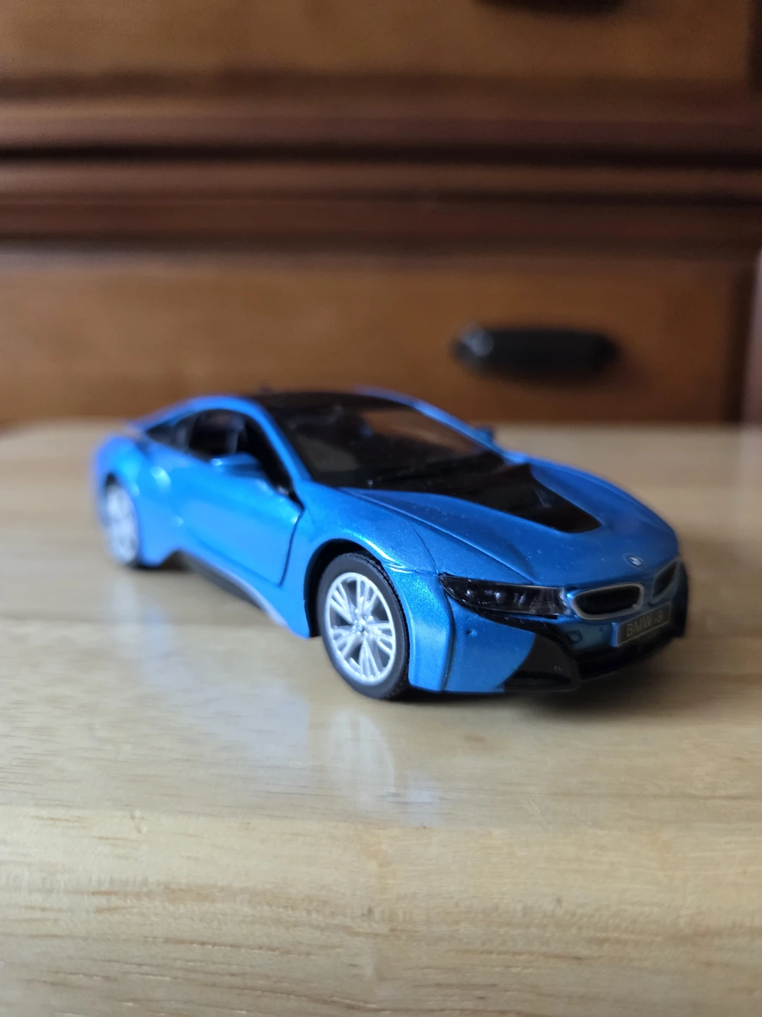 Blue BMW i8 Scale 1/36 Toy Car