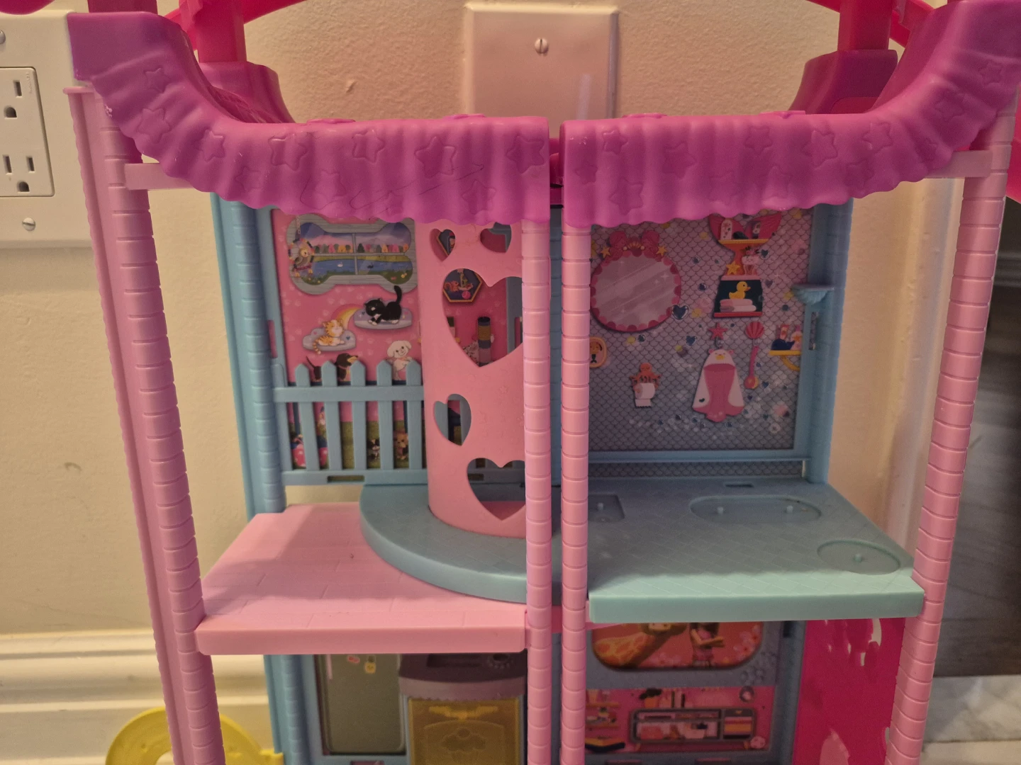 Dollhouse Playset with Slide