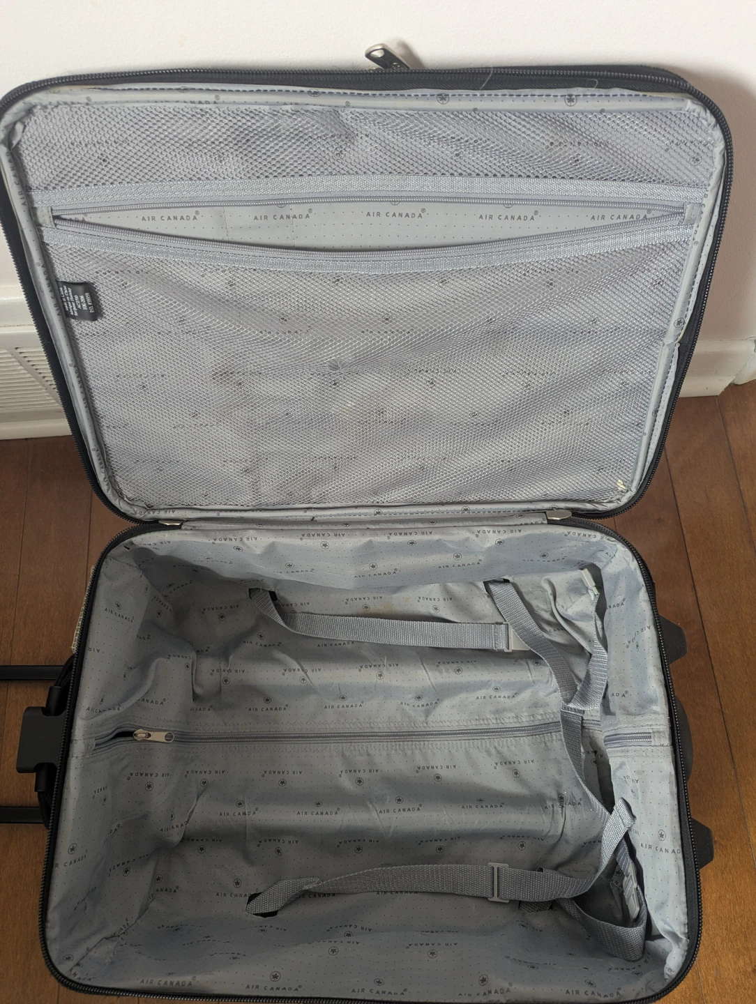 Air Canada Carry-On Luggage - photo 2