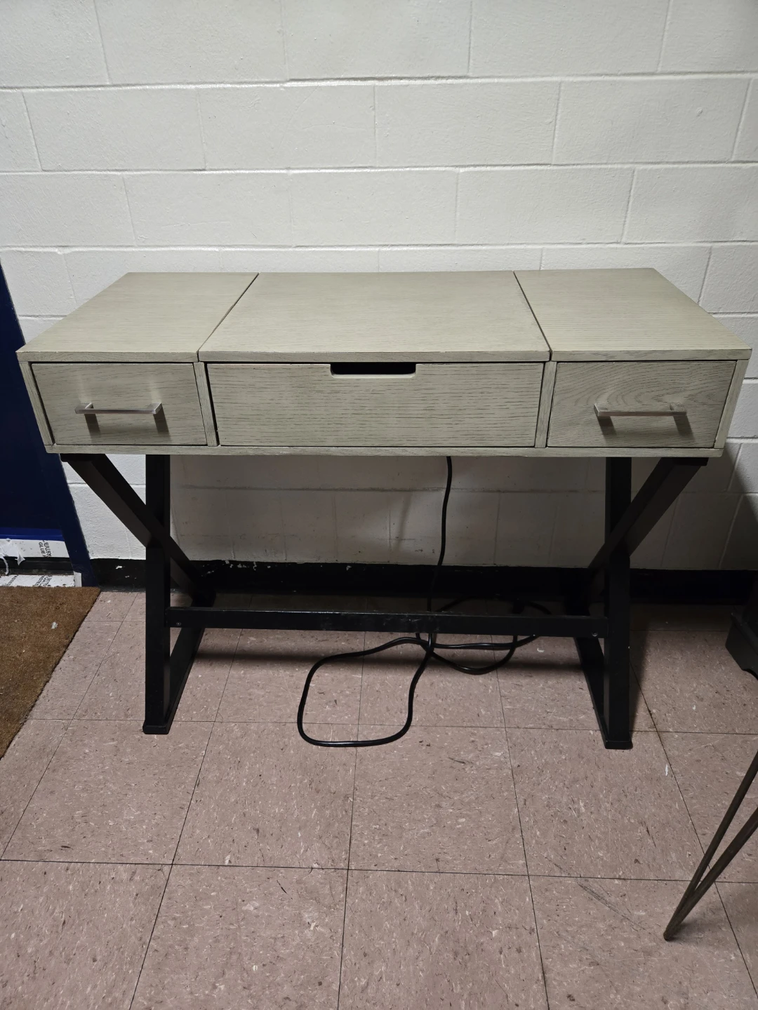 2-in-1 Gray Makeup Table & Computer Desk (Built-in Power Strip) - photo 4