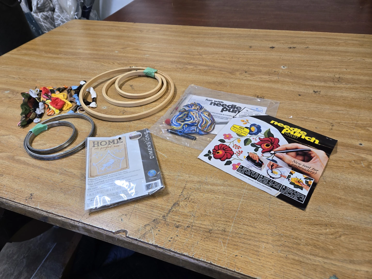 Dimensions Needle Punch Toolset with Embroidery Hoop and Thread