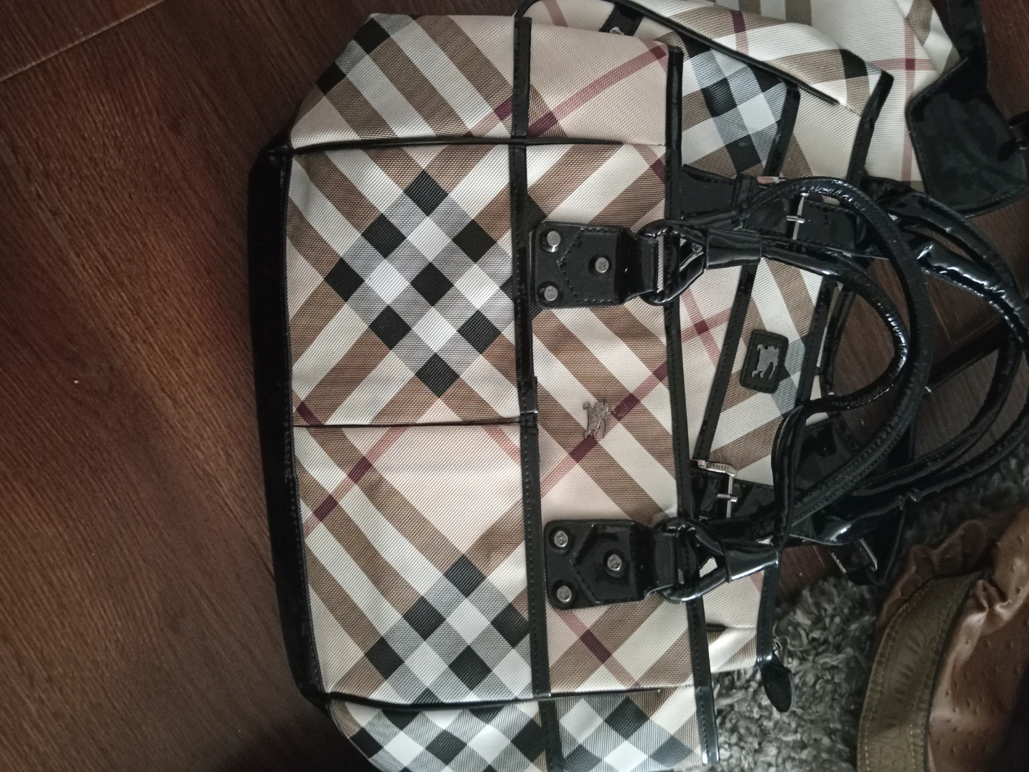 Multiple womens purses - photo 2