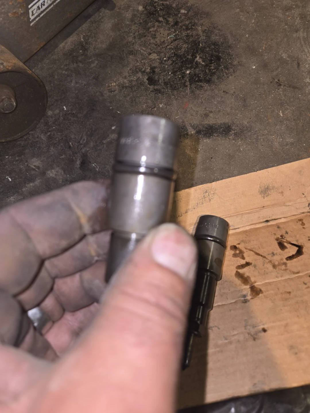 2001 dodge Cummins stock injectors - photo 2