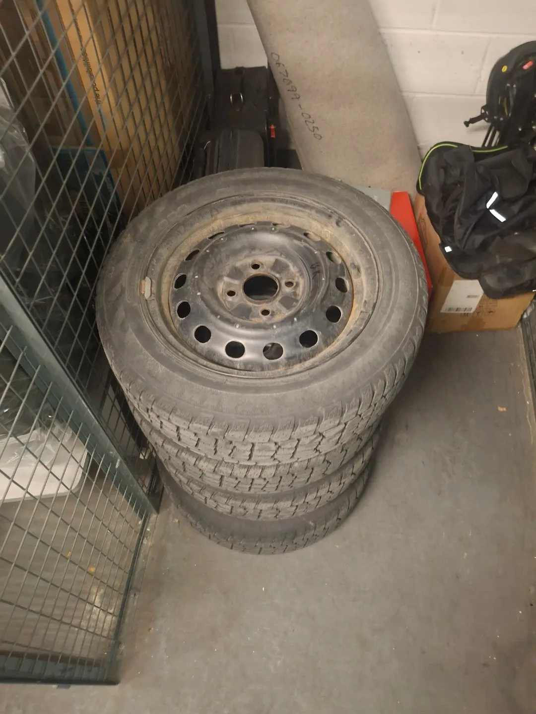Winter tires ford fiesta 2014 - photo 2