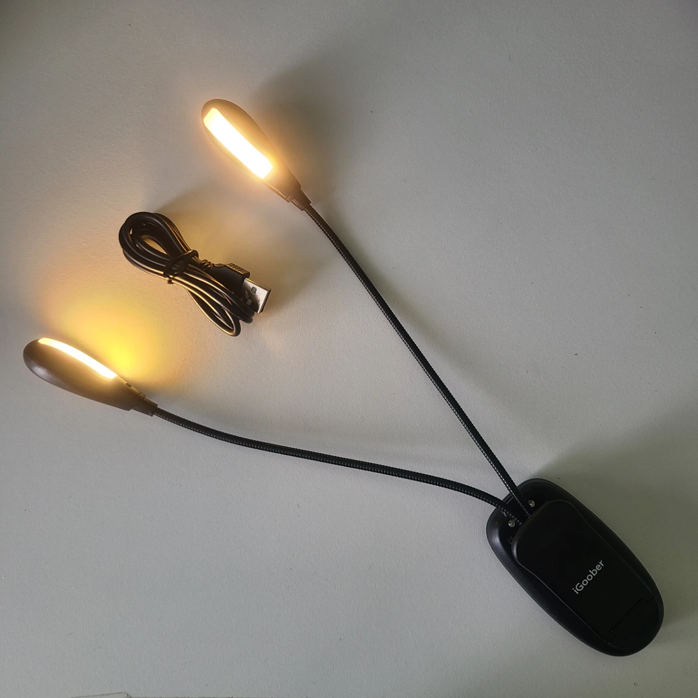 iGoober Dual LED Book Light Clip #freecycle - photo 4
