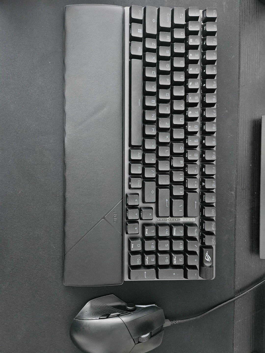 ROG STRIX SCOPE II 96 WIRELESS keyboard