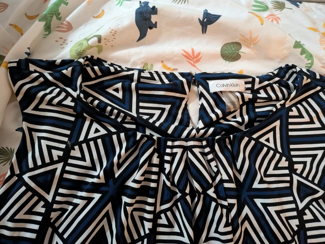 Calvin Klein Women's Geometric Print Top - photo 2