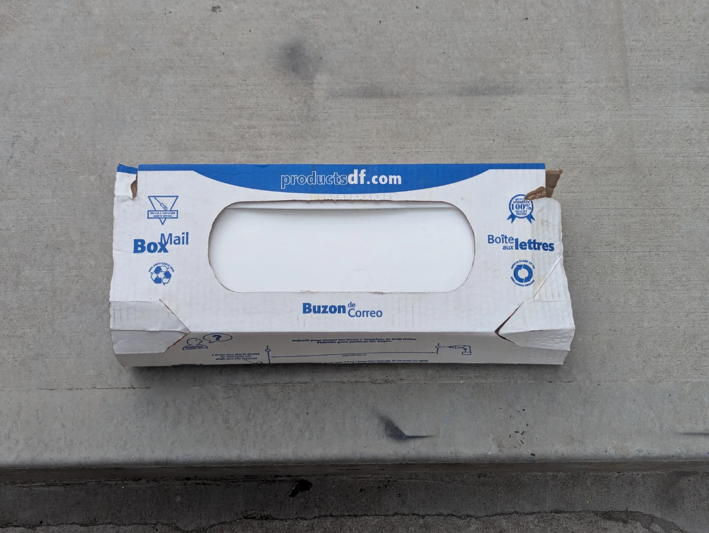 Pro-DF White Plastic Mailbox w/Wall Mount BNWT