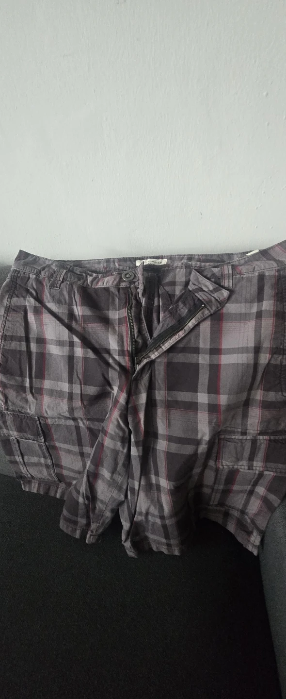 6 Men's Plaid Cargo Shorts - photo 3