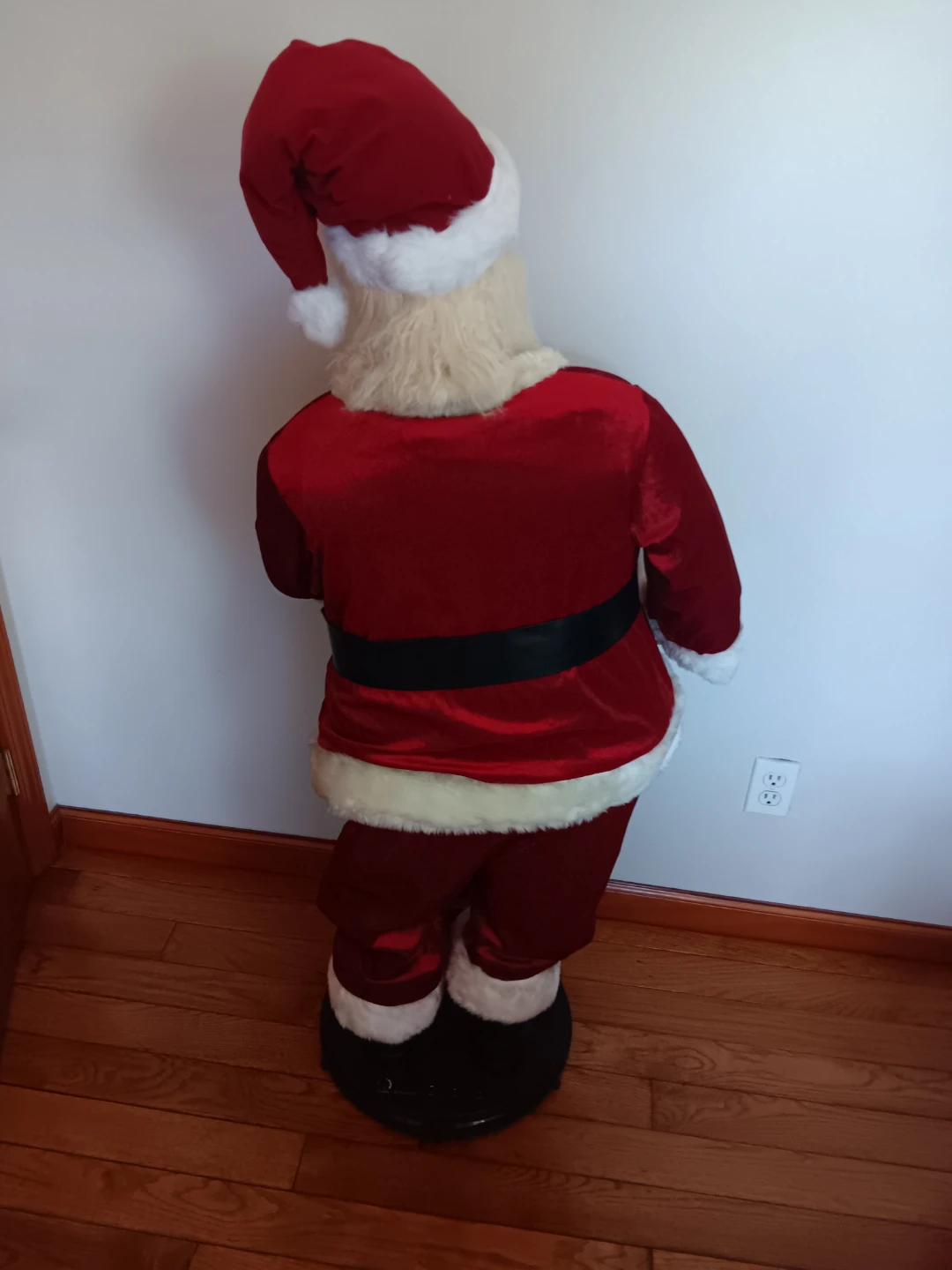 Santa claus life size 4 ft - photo 3
