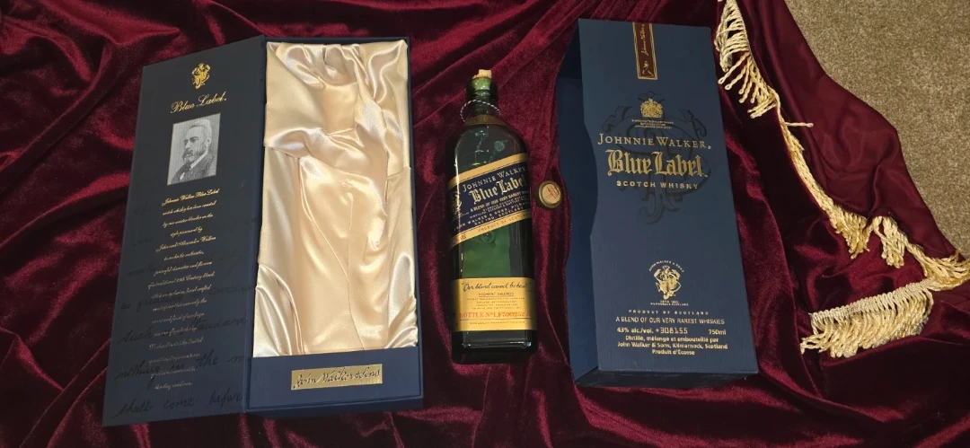 EMPTY Bottle !!!  Walker Blue Label Scotch Whisky