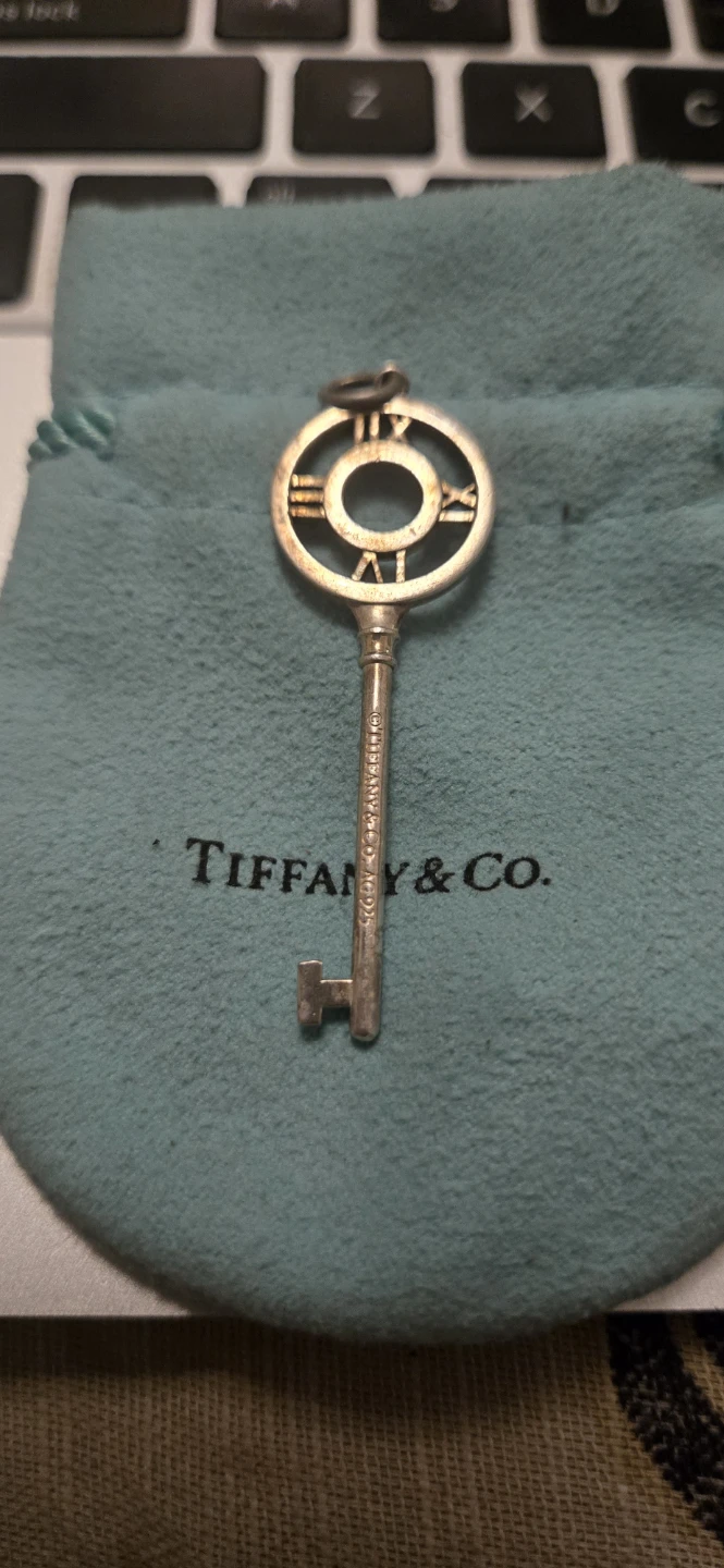 Vintage Tiffany & Co. Atlas Collection Key Pendant - photo 4