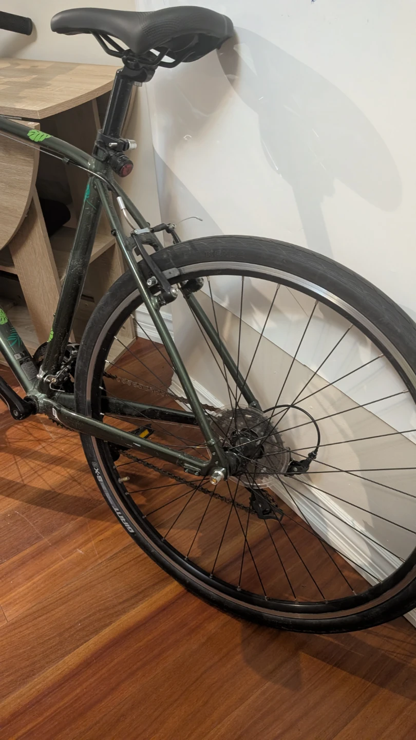 Giant Escape 2 City Bike - Size L - photo 3