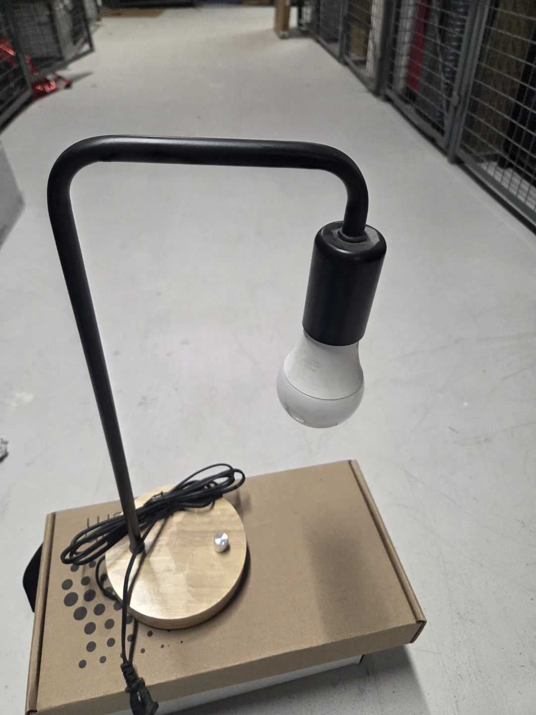 Modern Black Metal Desk Lamp with Wood Base - photo 2