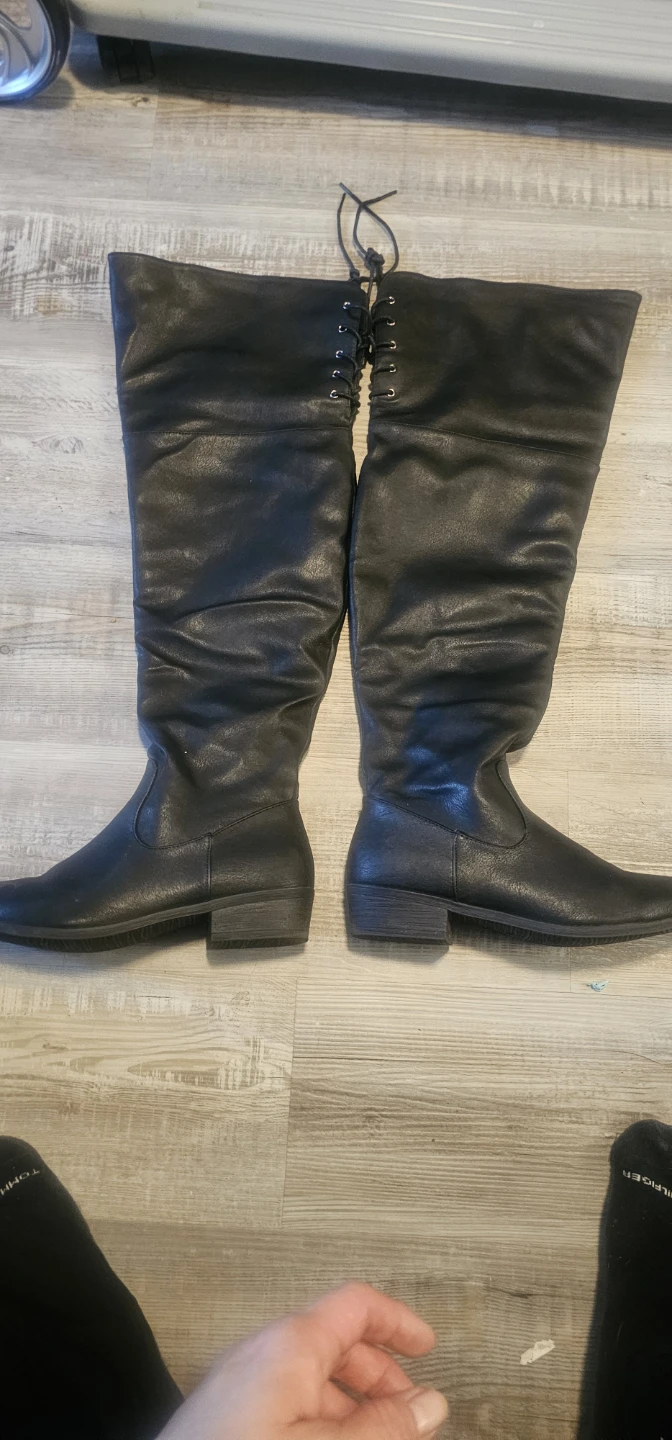 Womans size 11 high boots