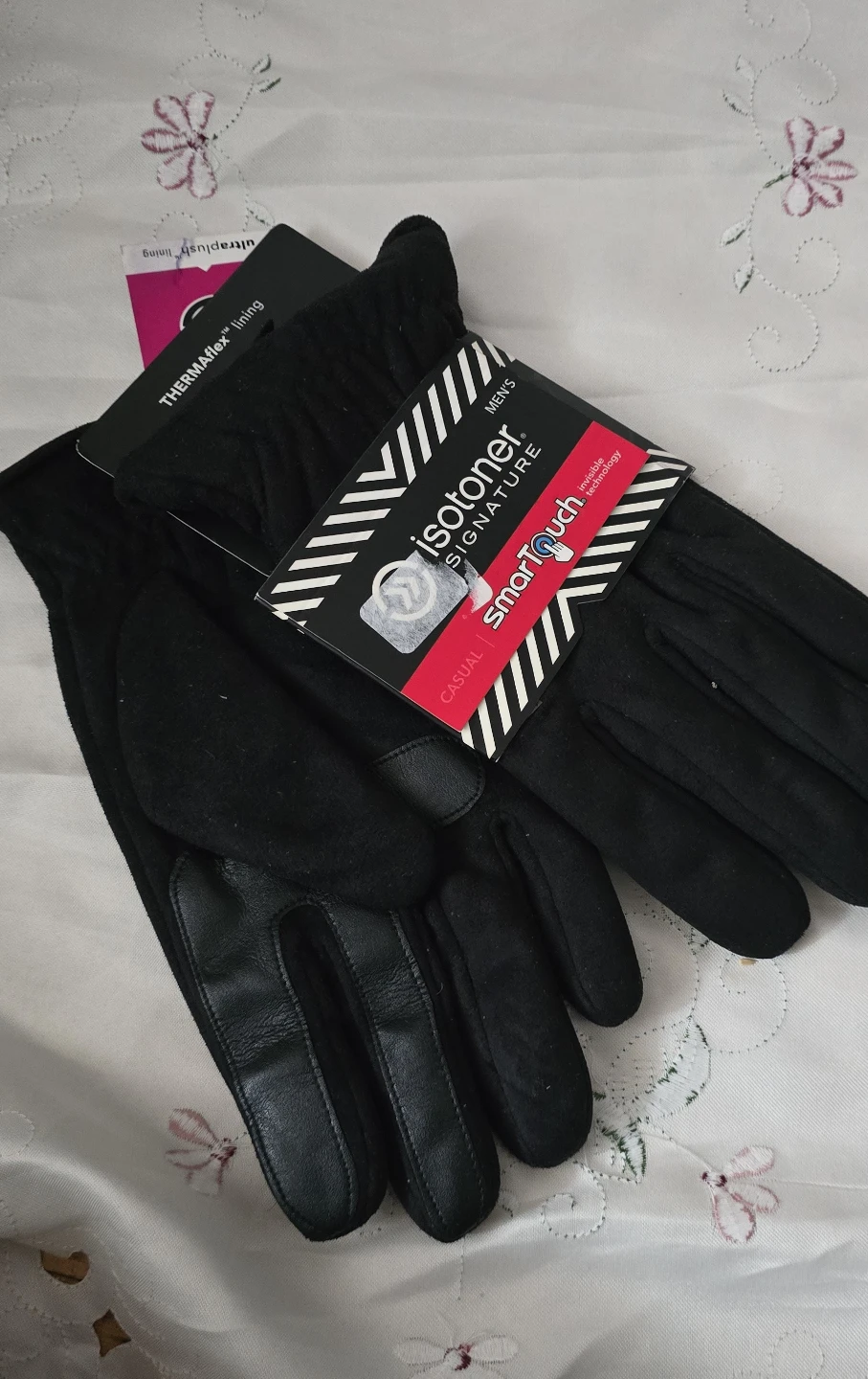 Isotoner Men's Casual Smartouch Gloves