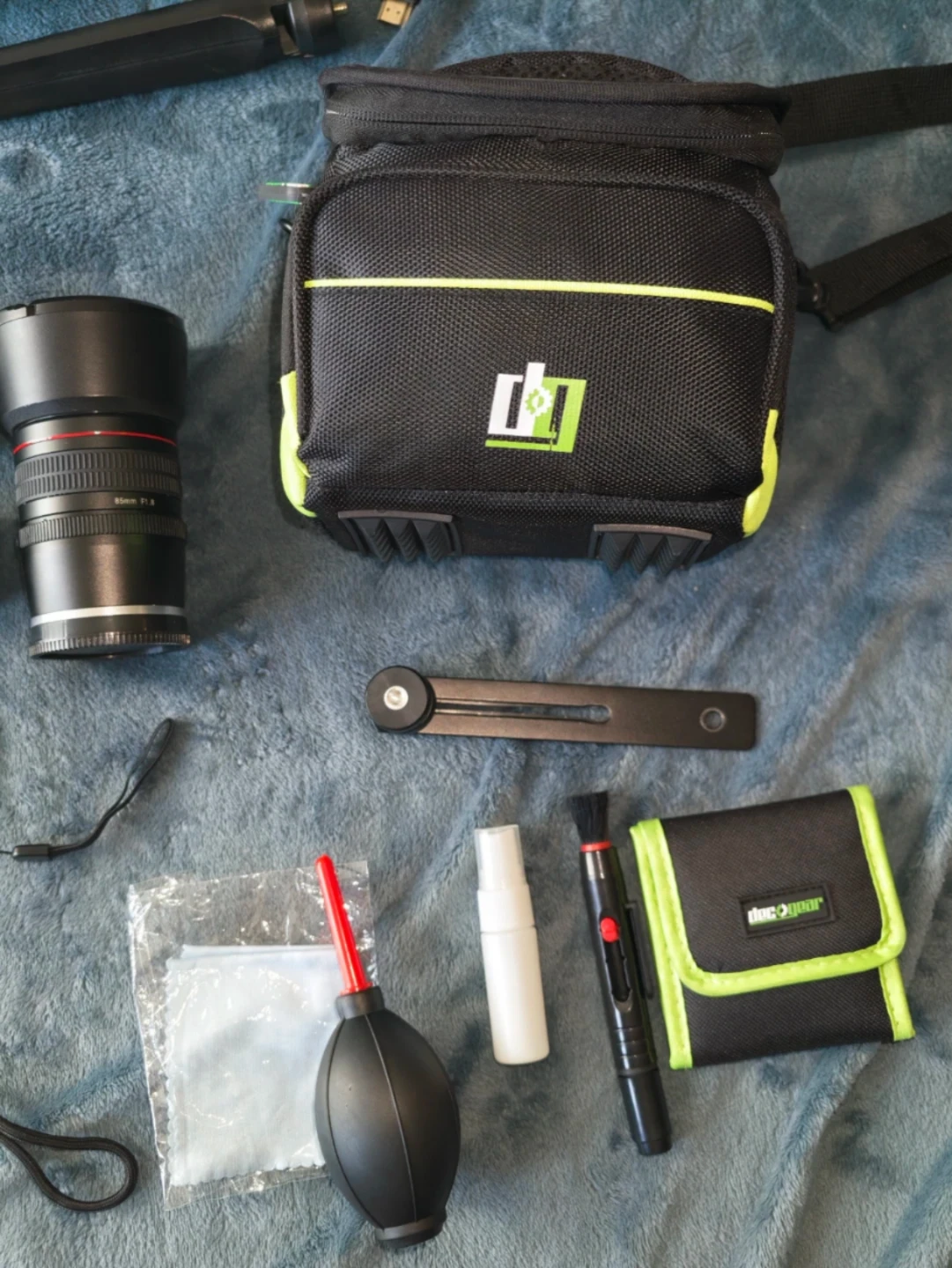 Sony a5100 camera + lens + accessories bundle - photo 3