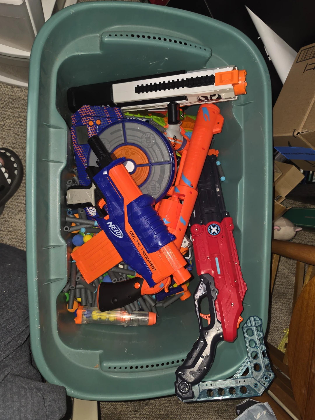 Nerf Gunz with a lot of bullets and types