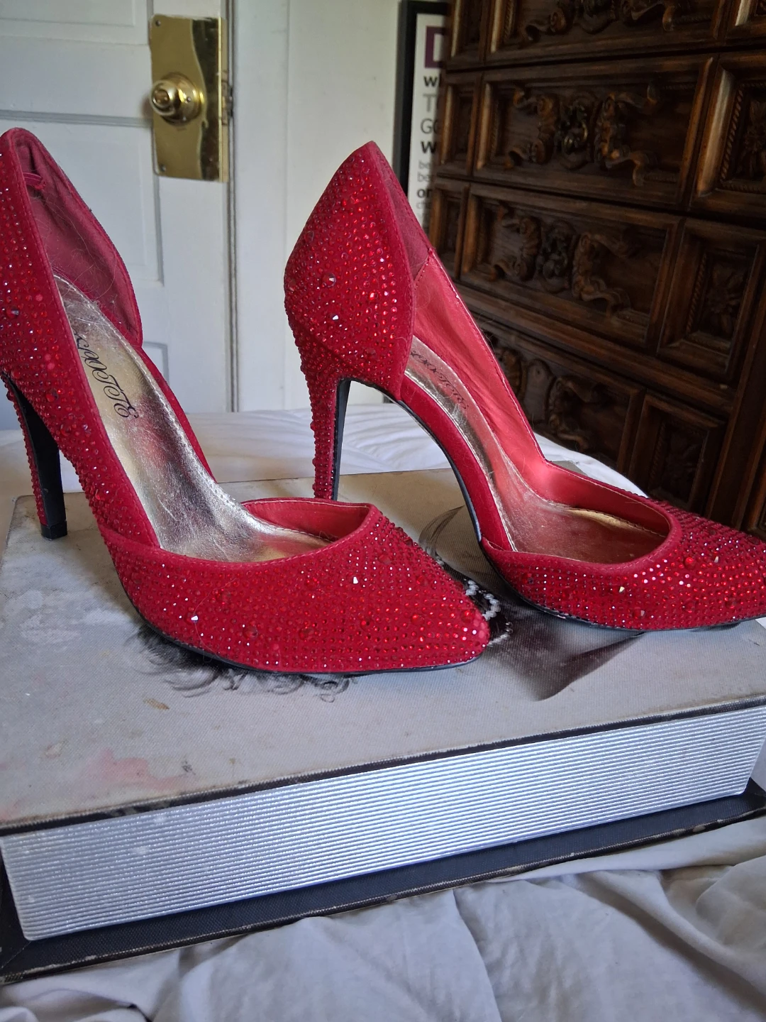 Red rhinestone heels party/prom shoes. - photo 2