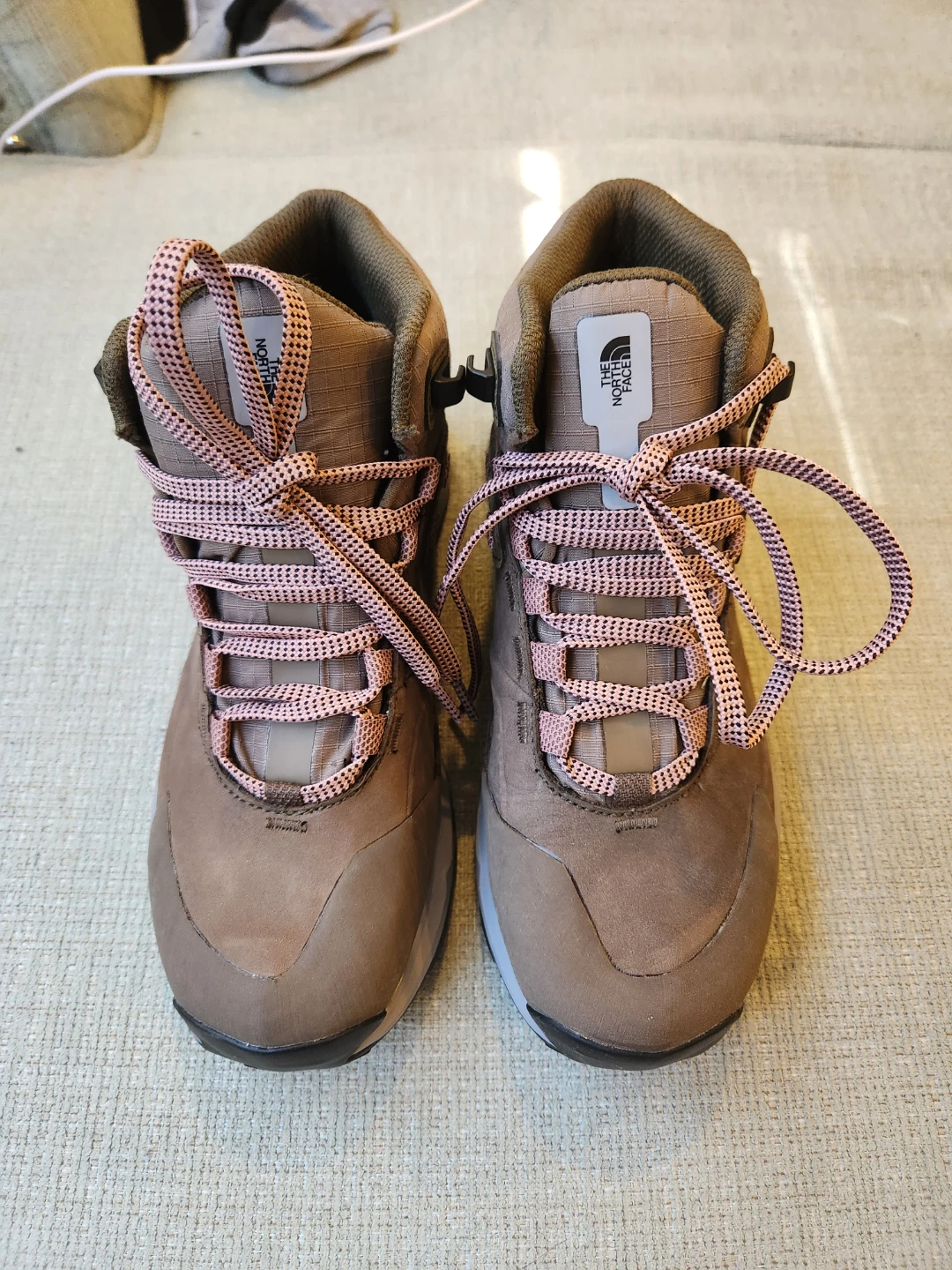 $40 Size 7.5 The North Face Cragstone Leather Hiking Boots