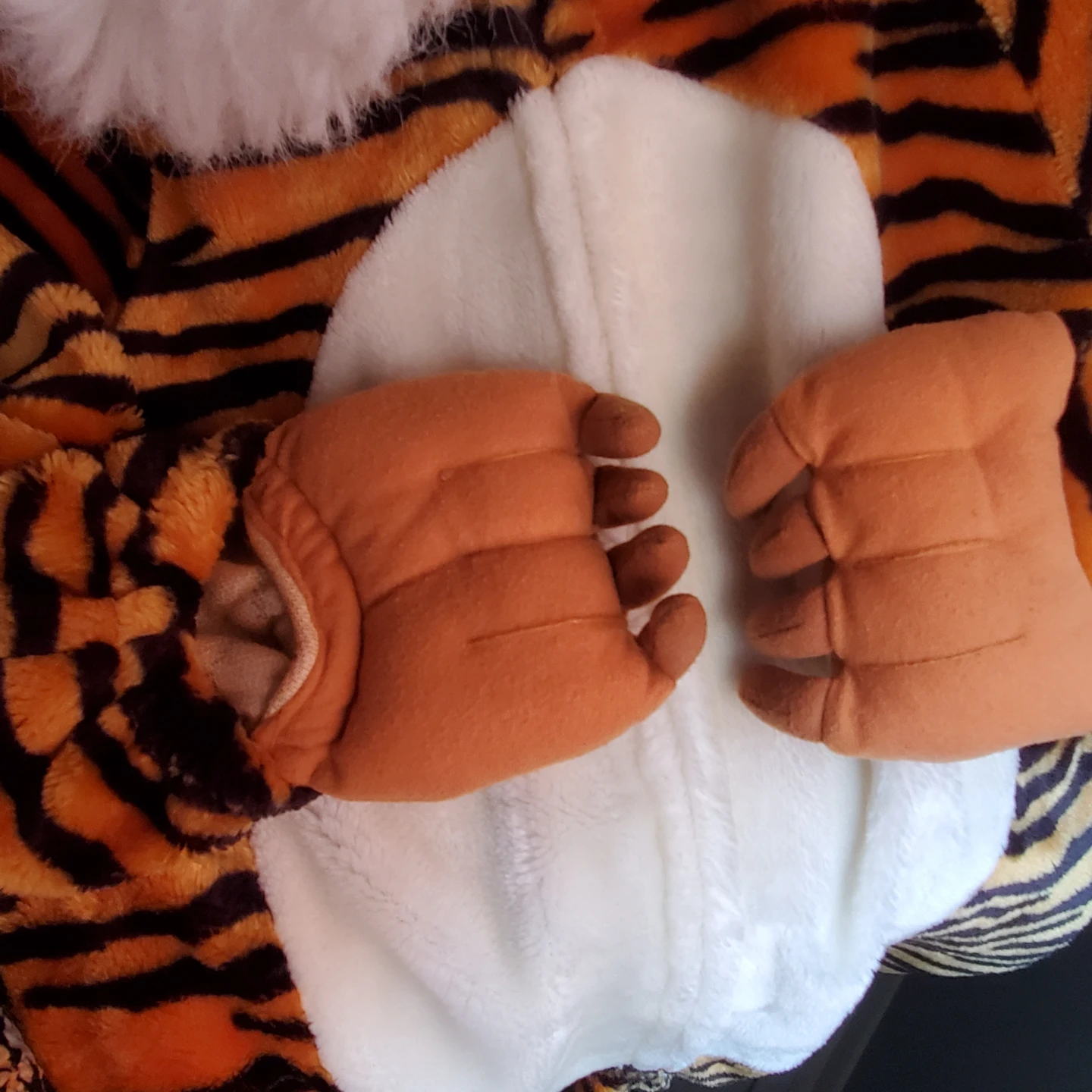Dress-Up Tiger Costume for Kids, age 5-8 - photo 3